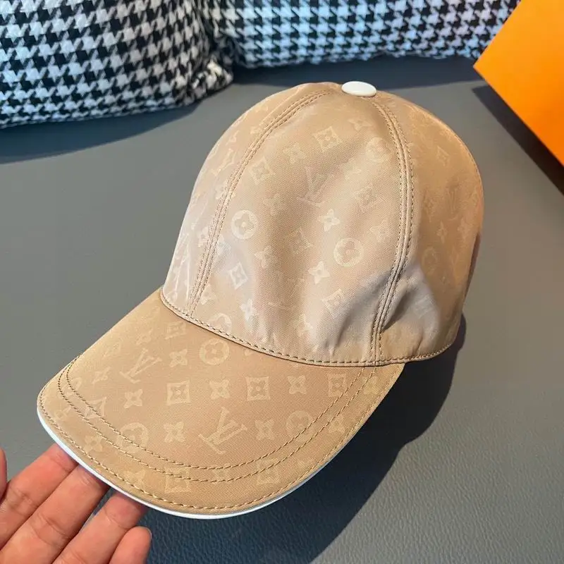 LV Cap 05 (9)